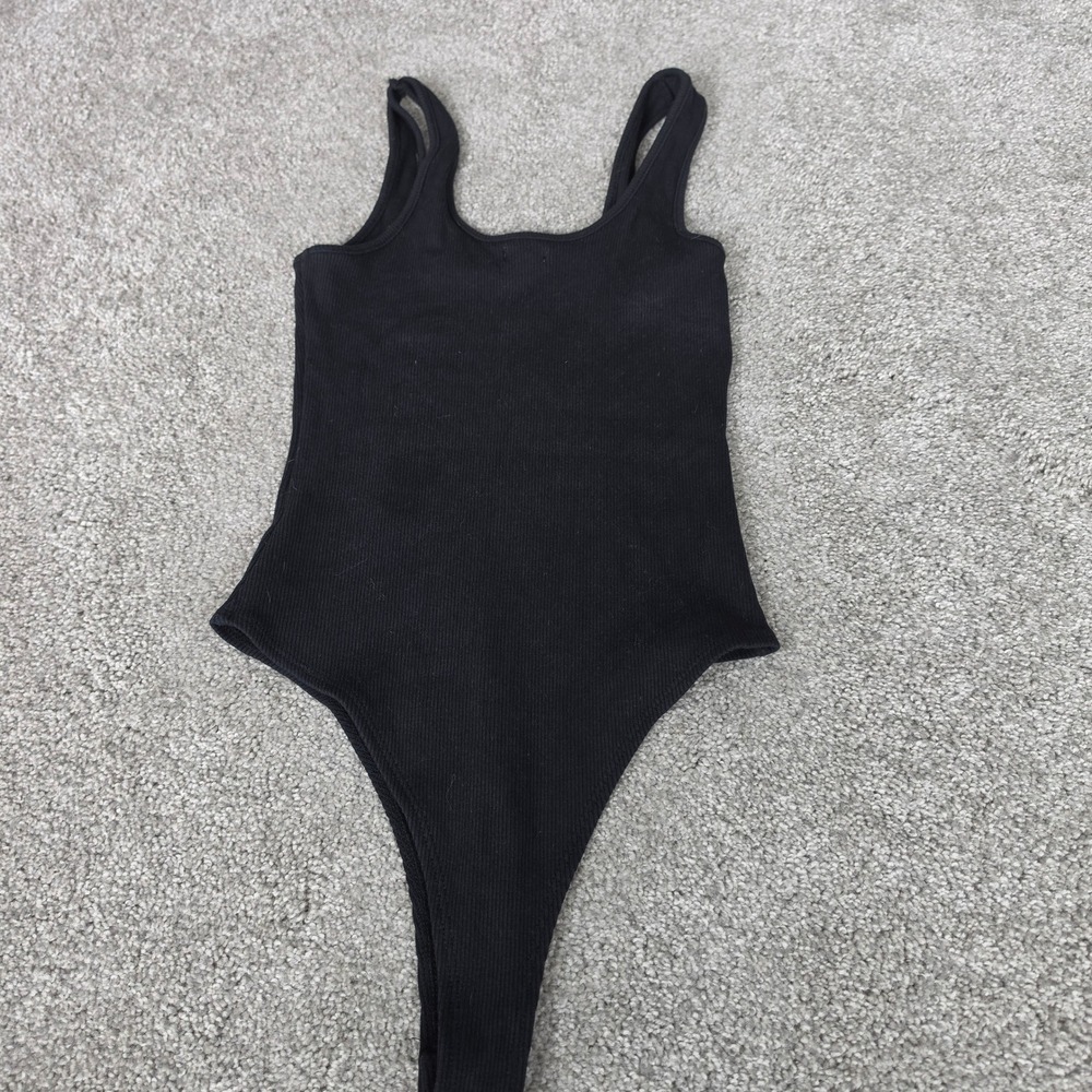L'AGENCE Womens Black Ribbed Knit Scoop Neck Sleeveless Bodysuit Size M - Picture 5 of 6